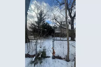 2001 Hovey Place, Gary, IN 46406 - Photo 2