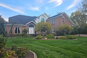 955 Killarney Dr, Dyer, IN 46311 - Photo 1