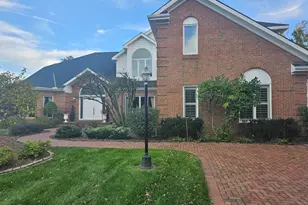 955 Killarney Dr, Dyer, IN 46311 - Photo 2