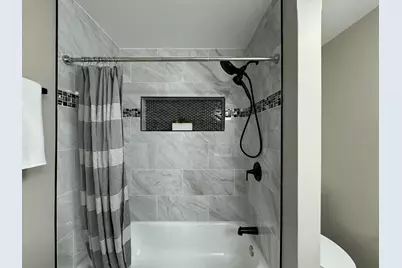 1531 Fran-Lin Pkwy, Munster, IN 46321 - Photo 10