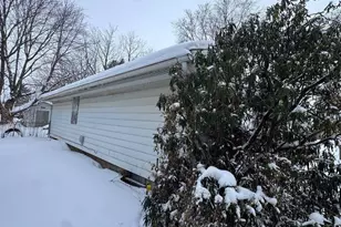 123 Laurel St, La Porte, IN 46350 - Photo 8