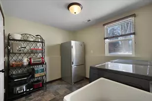 854 Fairview St, Westville, IN 46391 - Photo 16