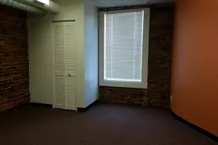 13 Lincolnway, Valparaiso, IN 46383 - Photo 4