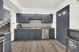 2812 W 60th Dr, Merrillville, IN 46410 - Photo 10