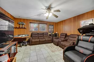 2812 W 60th Dr, Merrillville, IN 46410 - Photo 20