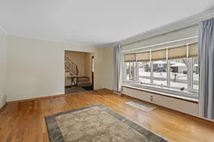 7748 Delaware Pl, Merrillville, IN 46410 - Photo 6