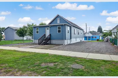 246 142nd Street, Hammond, IN 46327 - Photo 1