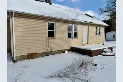 211 W Main Street, Medaryville, IN 47957 - Photo 2