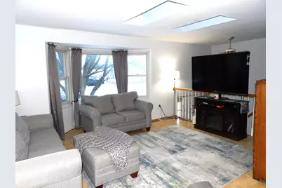 79 Maple Court, Hebron, IN 46341 - Photo 2