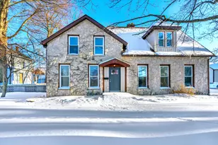 1112 Jefferson Ave, La Porte, IN 46350 - Photo 1