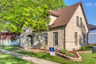 1112 Jefferson Ave, La Porte, IN 46350 - Photo 4