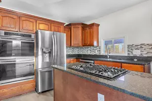 1112 Jefferson Ave, La Porte, IN 46350 - Photo 8