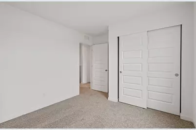 581 Cressmoor Boulevard, Hobart, IN 46342 - Photo 22