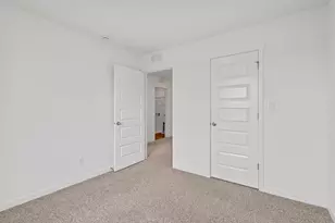 583 Cressmoor Blvd, Hobart, IN 46342 - Photo 18