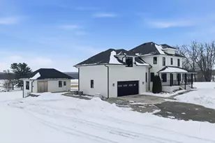 10001 N Beverly Ln, La Porte, IN 46350 - Photo 2