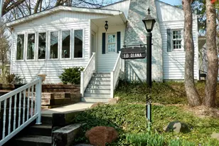 18 Diana Rd, Ogden Dunes, IN 46368 - Photo 1