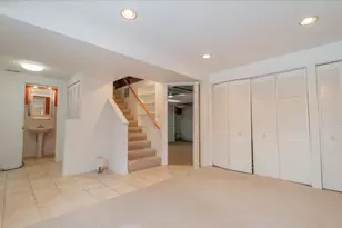 18 Diana Rd, Ogden Dunes, IN 46368 - Photo 16