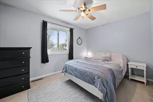 2131 E 9th Pl, Hobart, IN 46342 - Photo 20