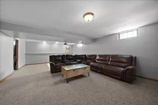 2131 E 9th Pl, Hobart, IN 46342 - Photo 22