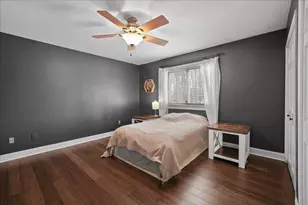 2131 E 9th Pl, Hobart, IN 46342 - Photo 12