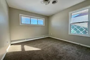 606 N Lindberg St, Griffith, IN 46319 - Photo 8