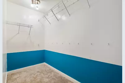 1070 Lakeview Drive, Hobart, IN 46342 - Photo 28