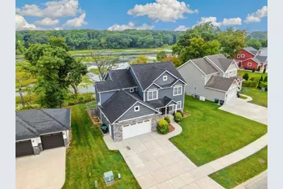 1070 Lakeview Drive, Hobart, IN 46342 - Photo 2