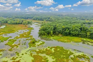 1070 Lakeview Dr, Hobart, IN 46342 - Photo 40