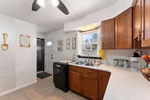 5345 Johnson St, Merrillville, IN 46410 - Photo 12