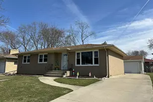 5345 Johnson St, Merrillville, IN 46410 - Photo 2