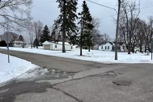 601 S Newton St, Goodland, IN 47948 - Photo 1