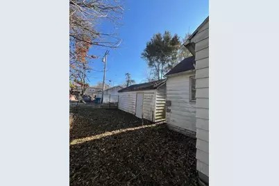 4019 Pennsylvania Street, Gary, IN 46409 - Photo 8