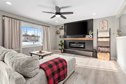 7849 Hanley Street, Schererville, IN 46375 - Photo 2