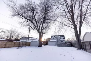 6911 Hohman Ave, Hammond, IN 46324 - Photo 18