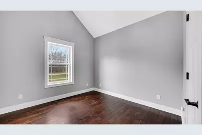 10427 N 600 W, Demotte, IN 46310 - Photo 14