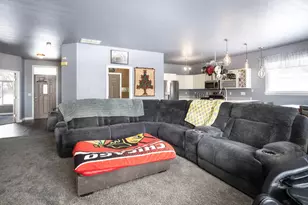 7546 Mary Kay Ct, Crown Point, IN 46307 - Photo 6