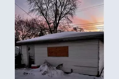 1593 Kenilworth Drive, Calumet City, IL 60409 - Photo 2