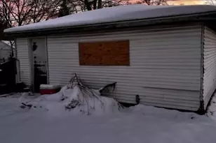 1593 Kenilworth Dr, Calumet City, IL 60409 - Photo 2