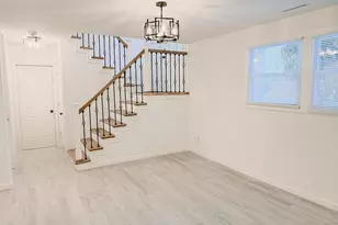 919 Seneca Dr, Crown Point, IN 46307 - Photo 4