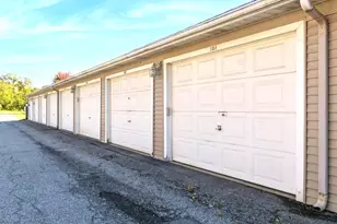 2525 Longwood Dr, Highland, IN 46322 - Photo 18