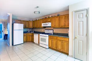 2525 Longwood Dr, Highland, IN 46322 - Photo 6