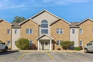 2525 Longwood Dr, Highland, IN 46322 - Photo 1