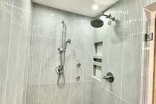 2480 E Lakeshore Dr, Crown Point, IN 46307 - Photo 56