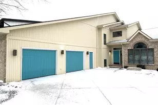 2480 E Lakeshore Dr, Crown Point, IN 46307 - Photo 158