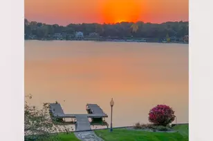 2480 E Lakeshore Dr, Crown Point, IN 46307 - Photo 154