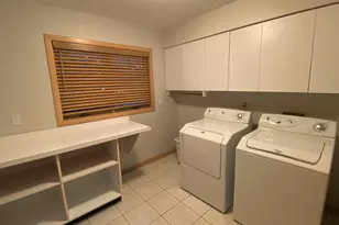 2480 E Lakeshore Dr, Crown Point, IN 46307 - Photo 136