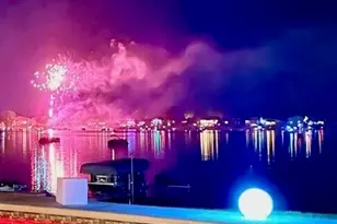 2480 E Lakeshore Dr, Crown Point, IN 46307 - Photo 156