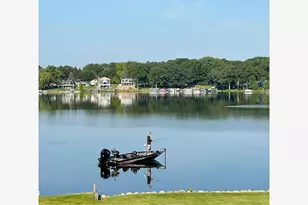 2480 E Lakeshore Dr, Crown Point, IN 46307 - Photo 12