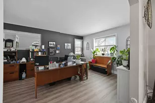 284 Castlewood Dr, Valparaiso, IN 46385 - Photo 28