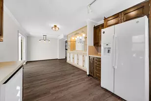 2044 Hidden Valley Dr, Crown Point, IN 46307 - Photo 10